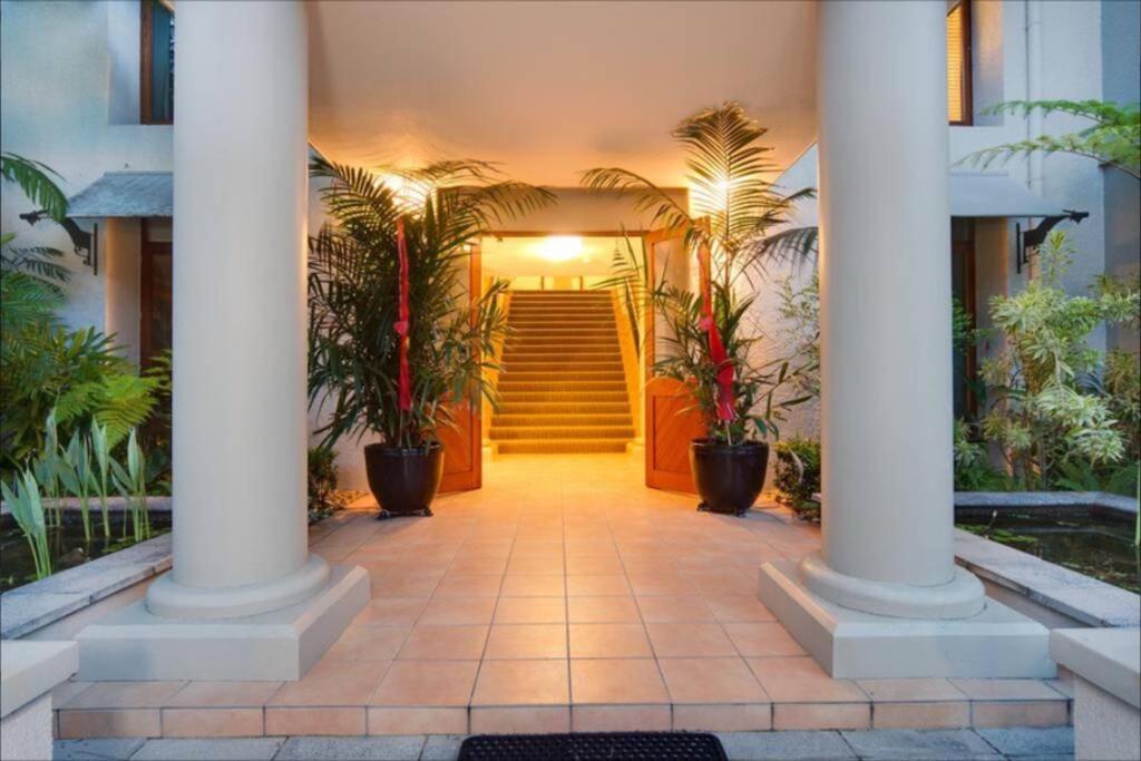 Tropical One Bedroom Apartment At The Mediterranean Port Douglas Exterior photo